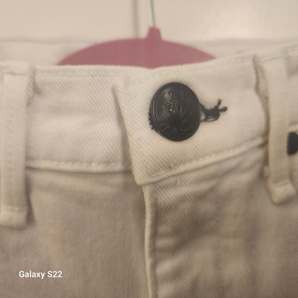 Rag & Bone White Jeans. Looks like High rise/straight fit. NWT. Size 26. - Picture 2 of 10